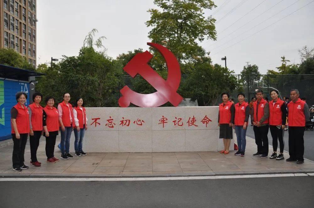 救援可怜的穴居人