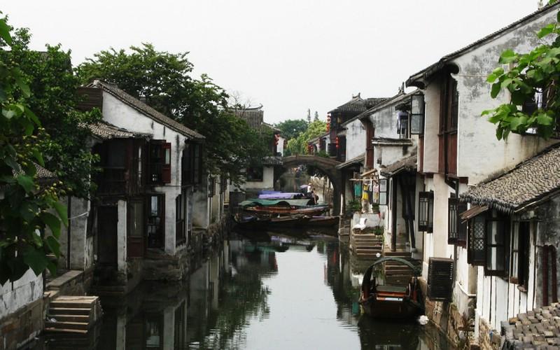 年轻时美得惊心动魄,花期却很短,这6位皮相美人颜值崩塌有点快
